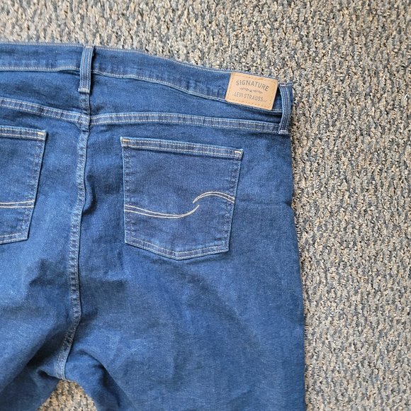 Levi's Signature High Rise Skinny Size 22W - Picture 10 of 13